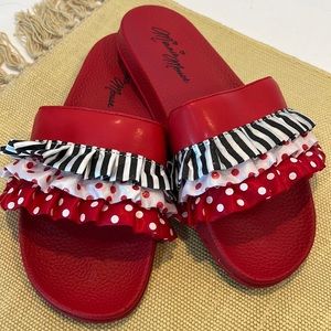Disney Parks Minnie Slides size 5